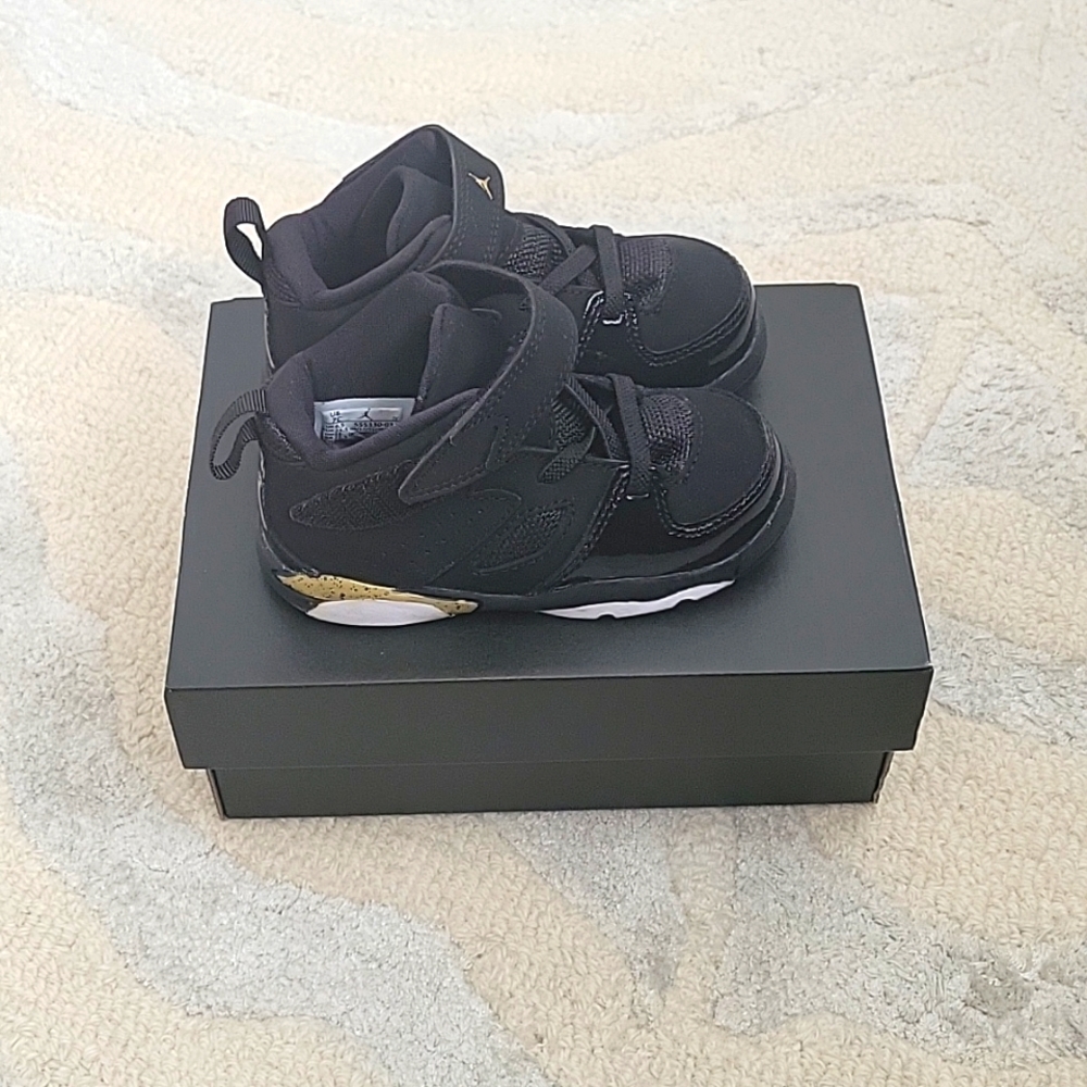 Jordan children's 7C sneakers